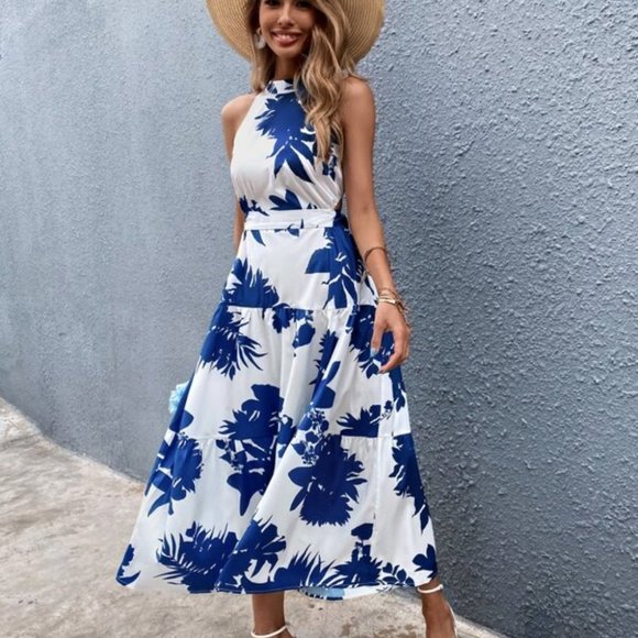 RESTOCKING! Stunning Floral Dress - Picture 7 of 7